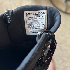 Sorel casual tennis shoe women’s